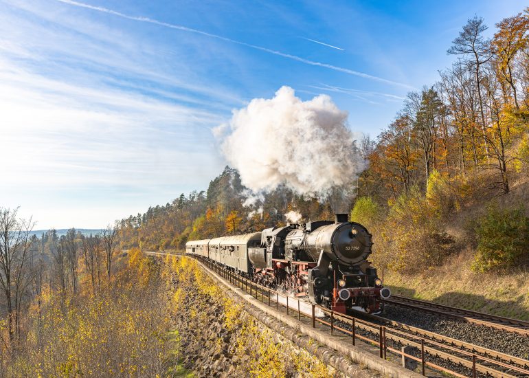 52 7596 - Schiefe Ebene - Grosse Stützmauer