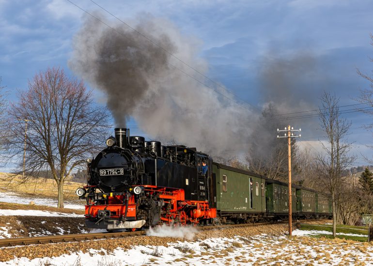 99 1794 der Fichtelbergbahn in Sehmatal